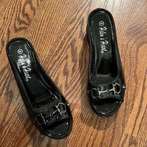 Black patent slides
